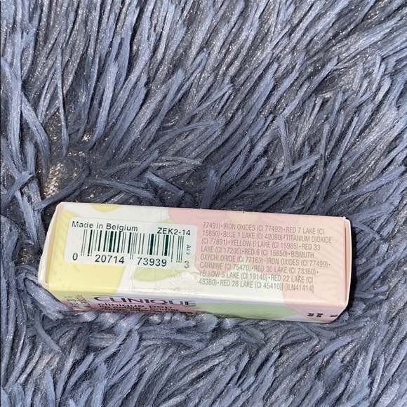 Clinique Lip Colour + Primer Rouge Intense | Plum - Picture 6 of 7